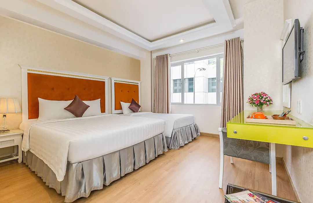 Dyn Opera Hotel-1